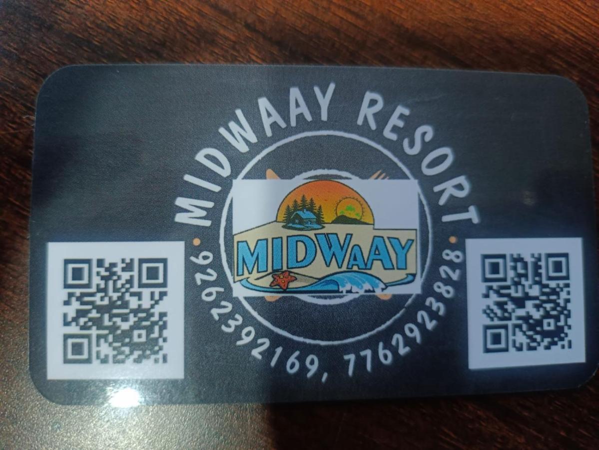 Midwaay Resort Patratu Экстерьер фото